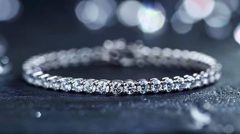 Diamond Tennis Bracelets: Guide to Designs, Settings, Stones, and Metal Choices