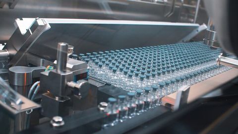 Plastic Thermoforming Machines: Overview of Machine Components, Forming Methods, and Operations