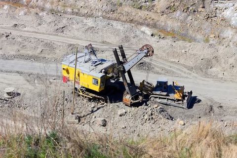 Rock Drilling Rigs: Discover Automation, Drilling Techniques, and Equipment Maintenance