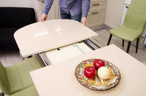 Extendable Dining Table Concepts: Overview of Materials, Configurations, and Functions